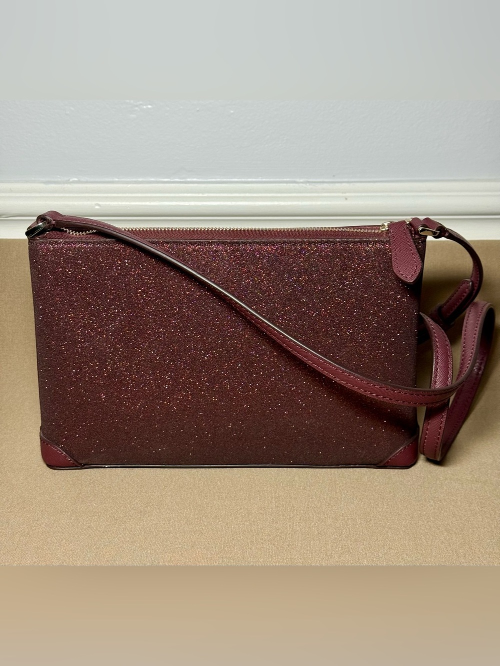 kate spade NWOT burgundy glitter crossbody bag - Picture 2 of 6